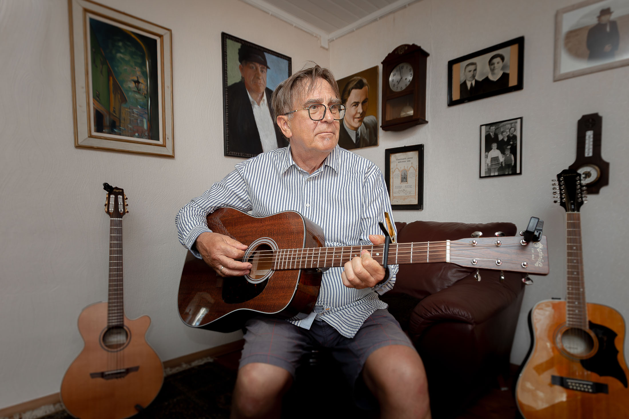 Indrek Kalda oma pillitoas Konnalaane talus. FOTOD: Aigar Nagel